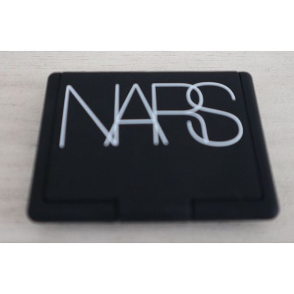 NARS 4062 Impassioned Pink Orchid Powder Blush - 0.16 oz. / 4.8 g - Picture 4 of 7